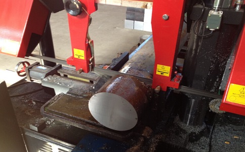 都匀卧式带锯床加工时出现明显振荡如何排查？